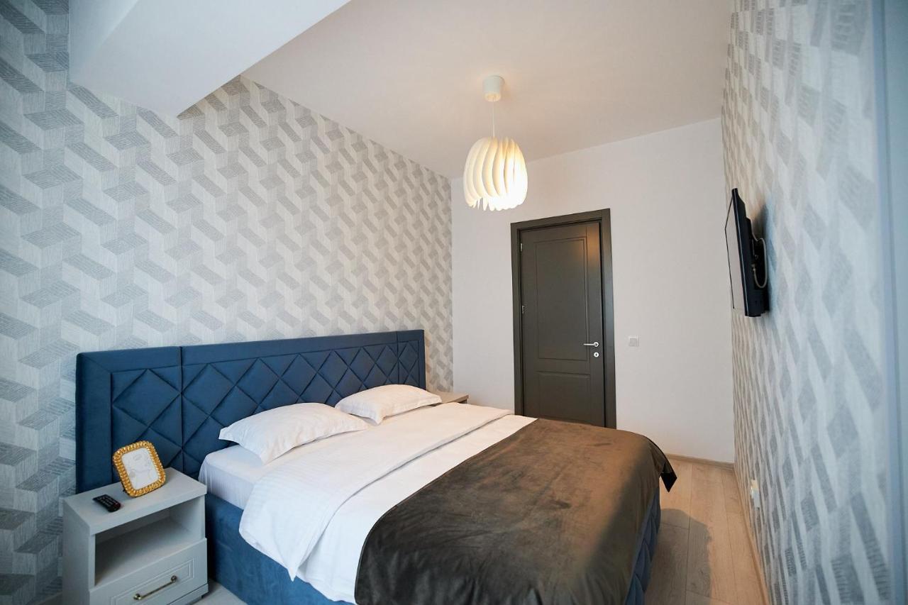 Uptown Apartments Яш Екстериор снимка