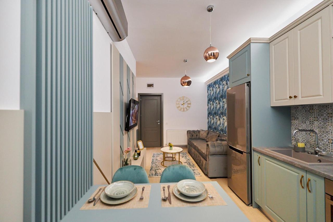 Uptown Apartments Яш Екстериор снимка