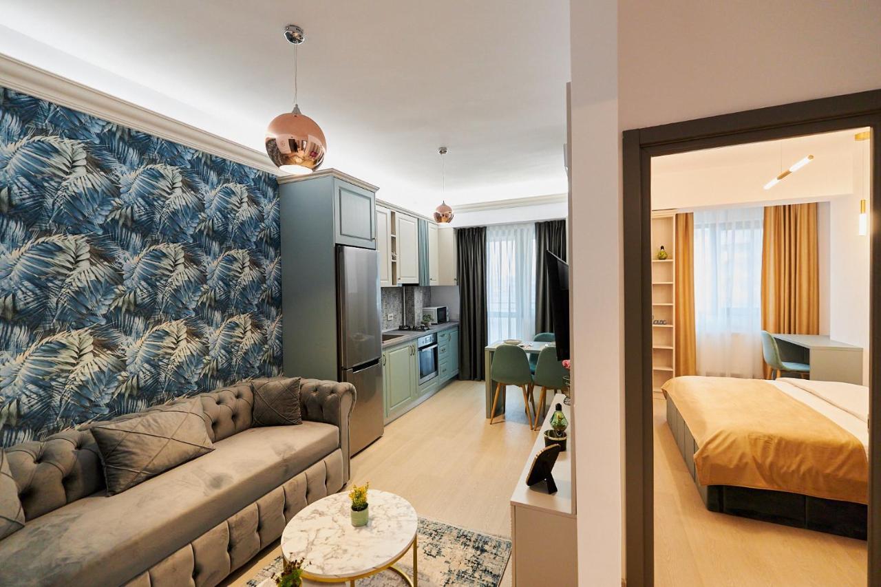 Uptown Apartments Яш Екстериор снимка