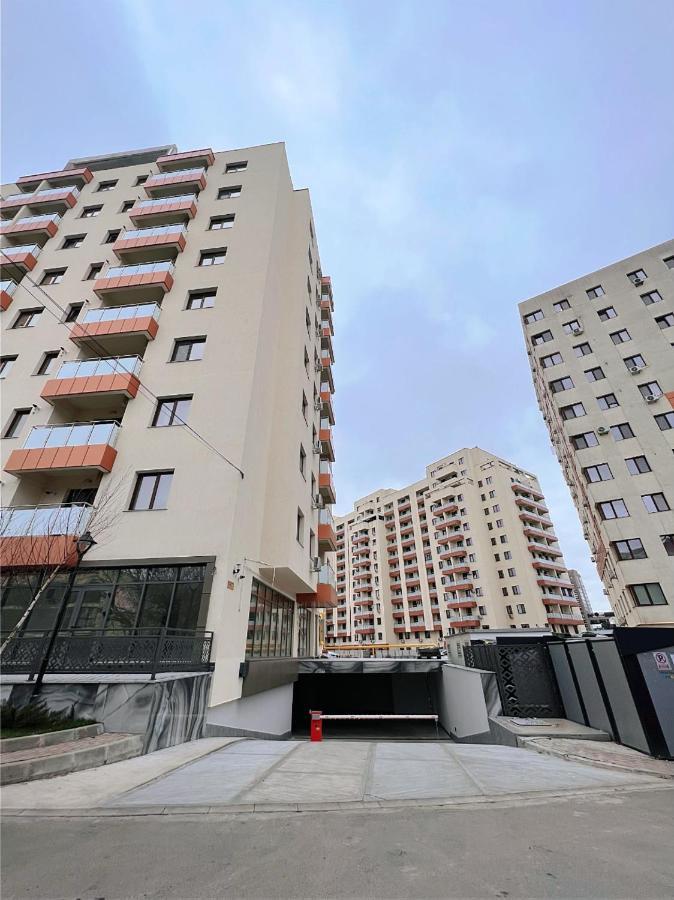 Uptown Apartments Яш Екстериор снимка